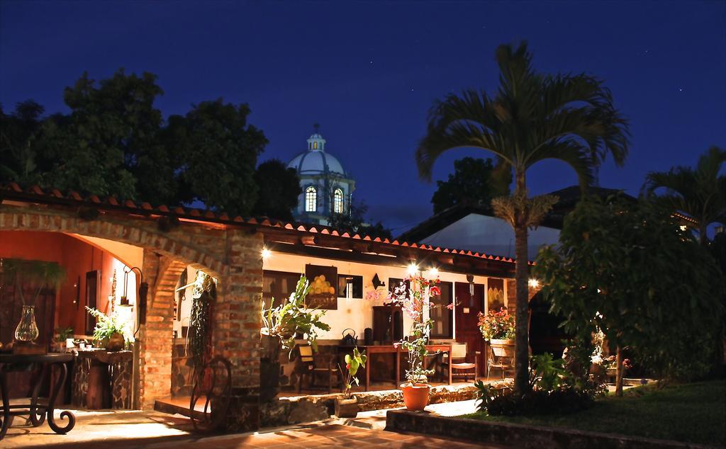 德加希拉精品住宿加早餐旅馆 Concepción de Ataco 外观 照片